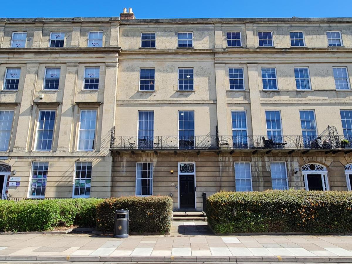 Margaret'S Terrace By Fortuna Property Cheltenham Exterior photo