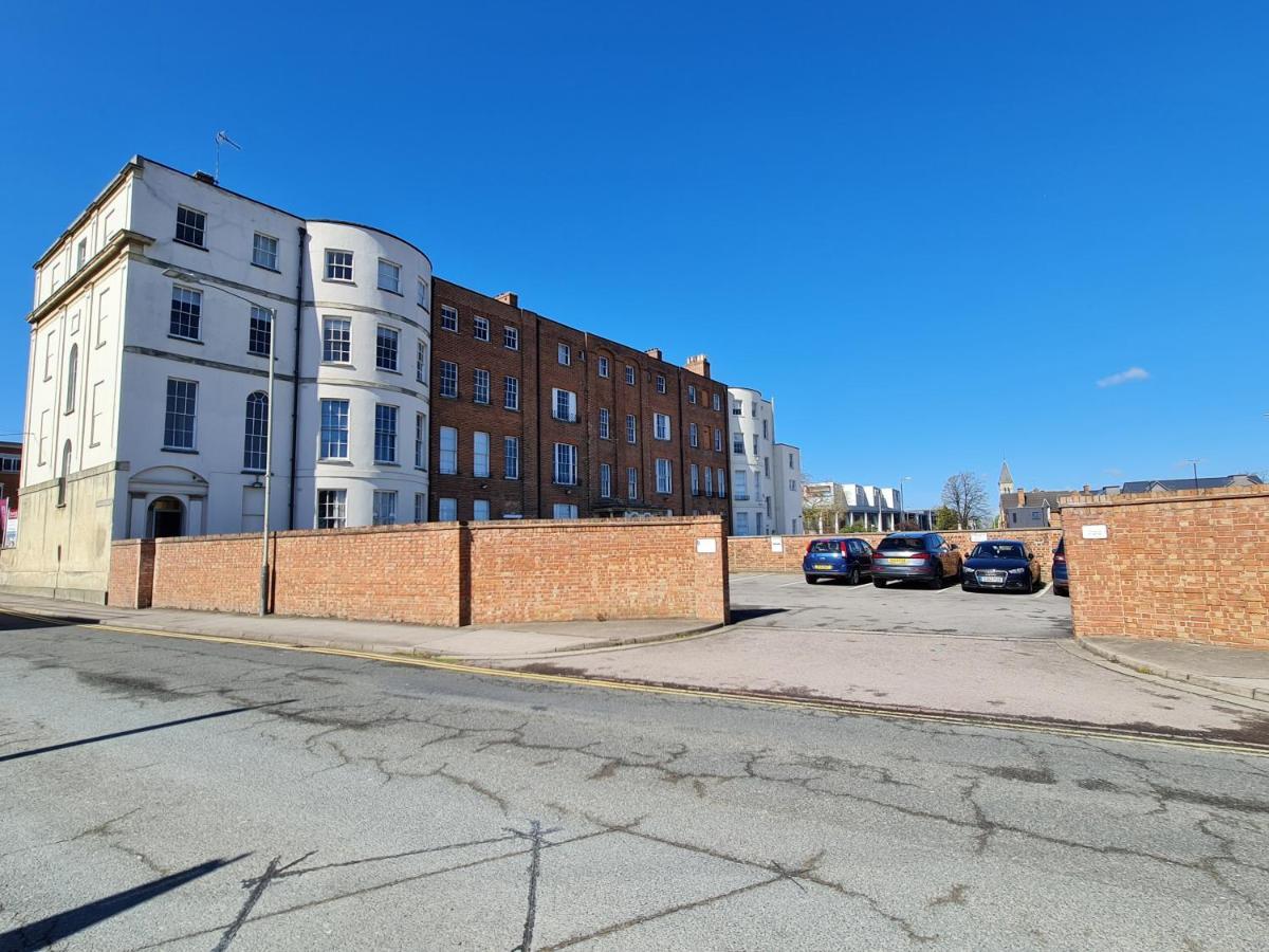 Margaret'S Terrace By Fortuna Property Cheltenham Exterior photo